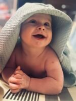 Medvilnės vafliuko rankšluostis gaubtuvu ir ausytėmis - mėta