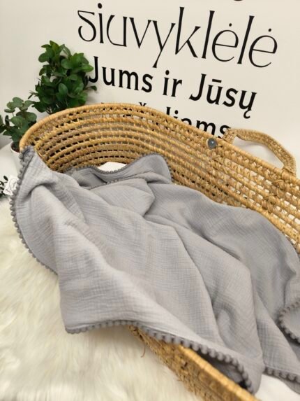 Muslino  pledukas su deko juostele